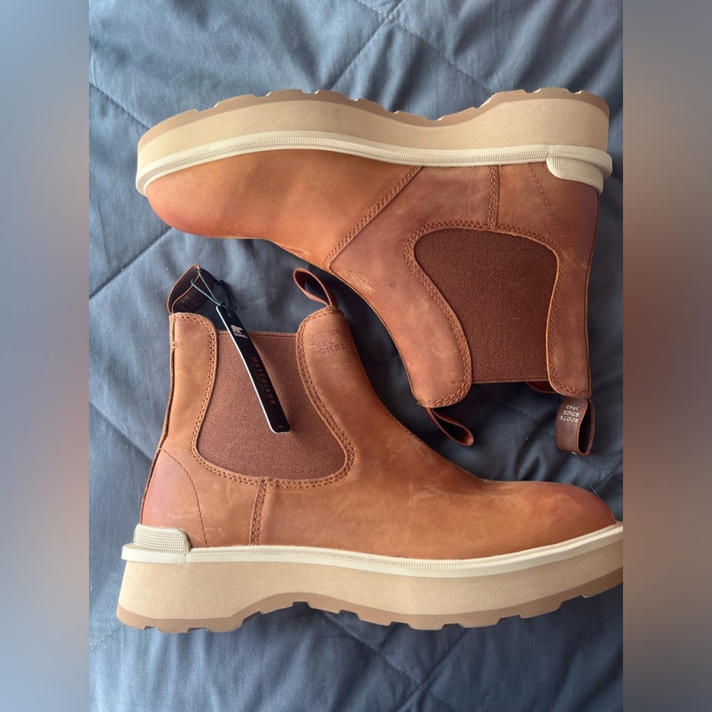 NEW SOREL  Hi Line Chelsea Womens Size 9.5 Waterproof Lace Up Boot Suede